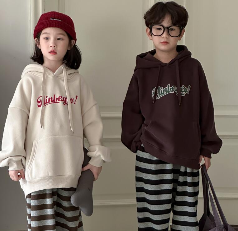 2024秋冬新品★子供服　パーカー　トップス★90cm〜150cm 2色