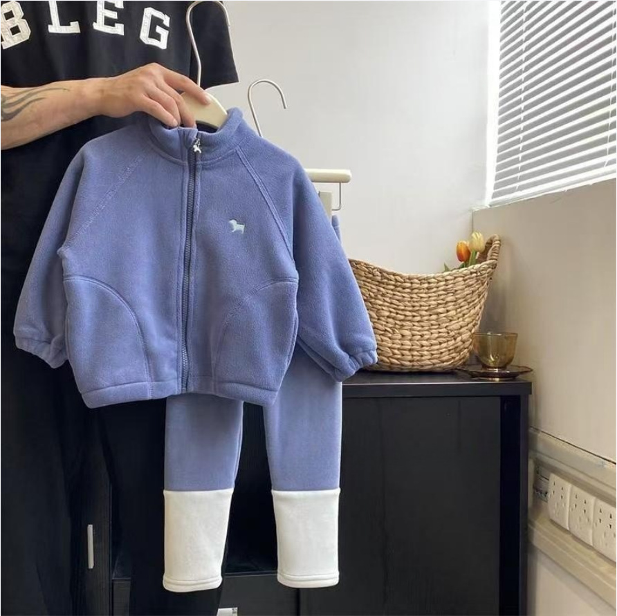 2024秋冬新品★子供服　セットアップ★90〜130 2色