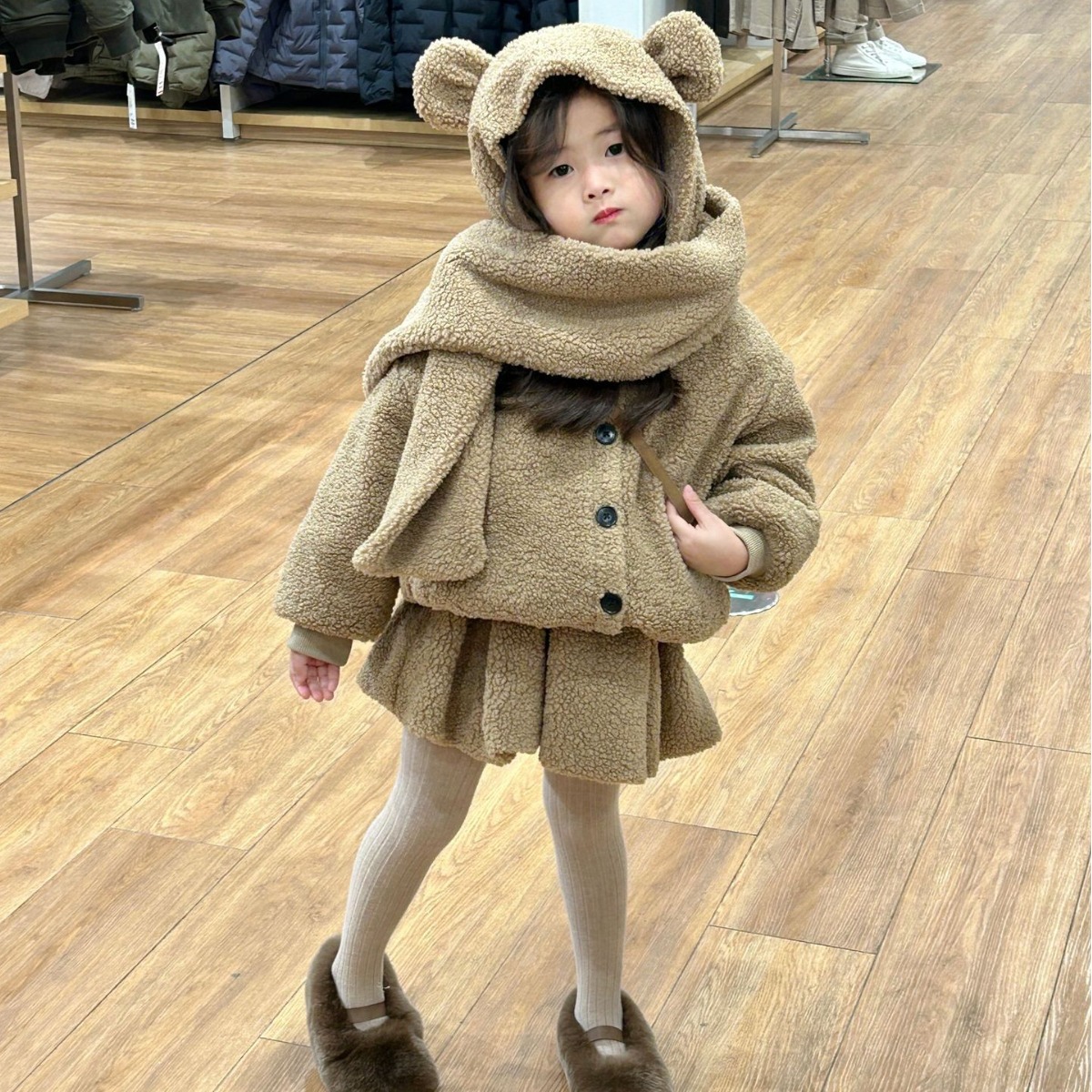 2024冬新品★子供服　セットアップ+マフラー付き★90cm〜140cm