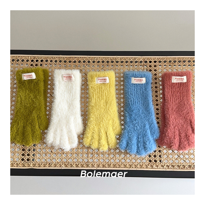 2024新品★大人気　キッズ用★子供　手袋★9色