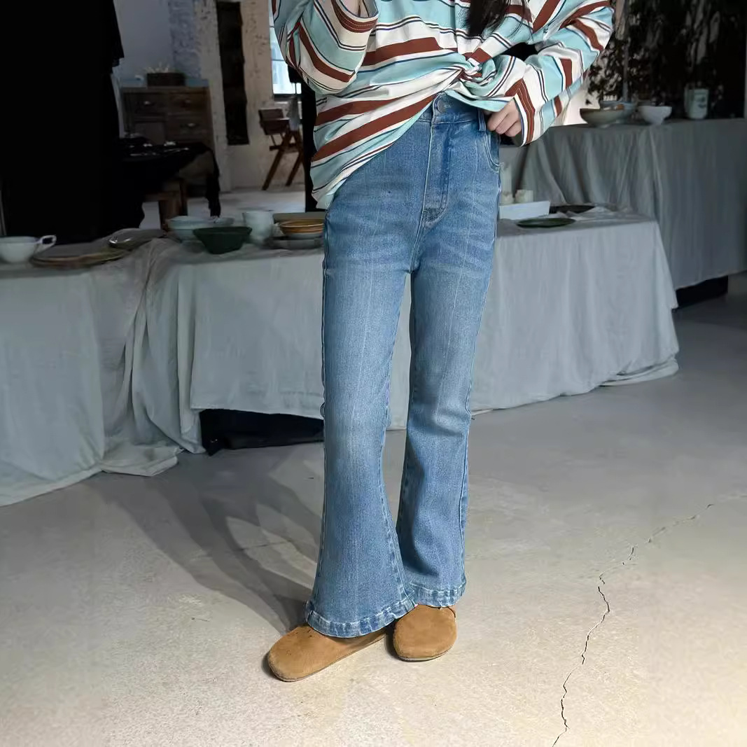 2024新入荷★子供服　デニムズボン★110cm〜160cm