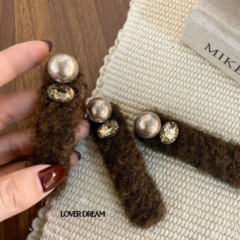 雑貨★髪飾り　ヘアビン★アクセサリー★