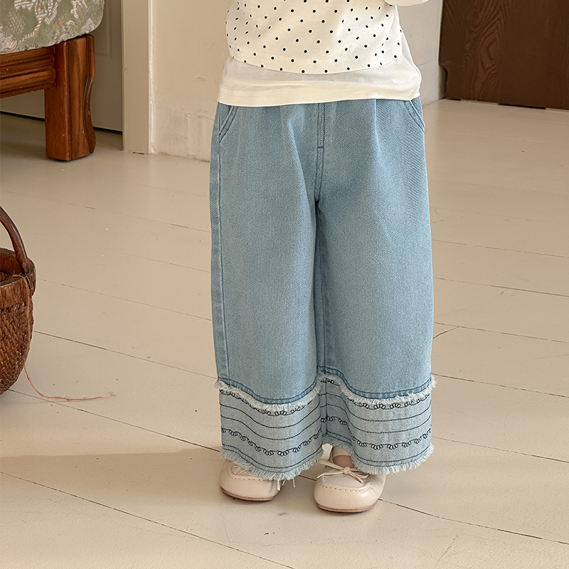 2025新作DC★子供服　デニムズボン★90cm〜140cm