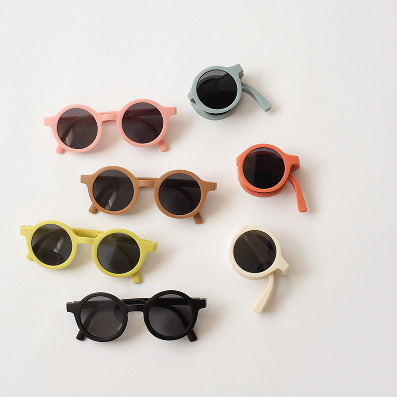 「2025」メガネ★子供用★サングラス★子供向けメガネ★折り畳み可能★可愛い★7色