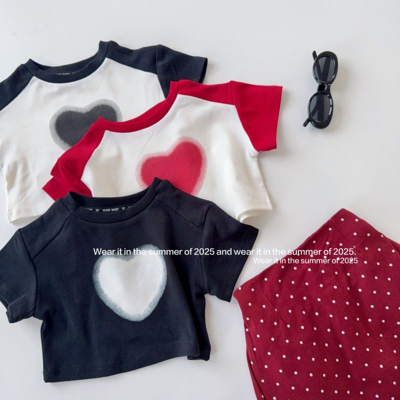 2025新作TQ★子供服　トップス★90cm〜150cm 3色