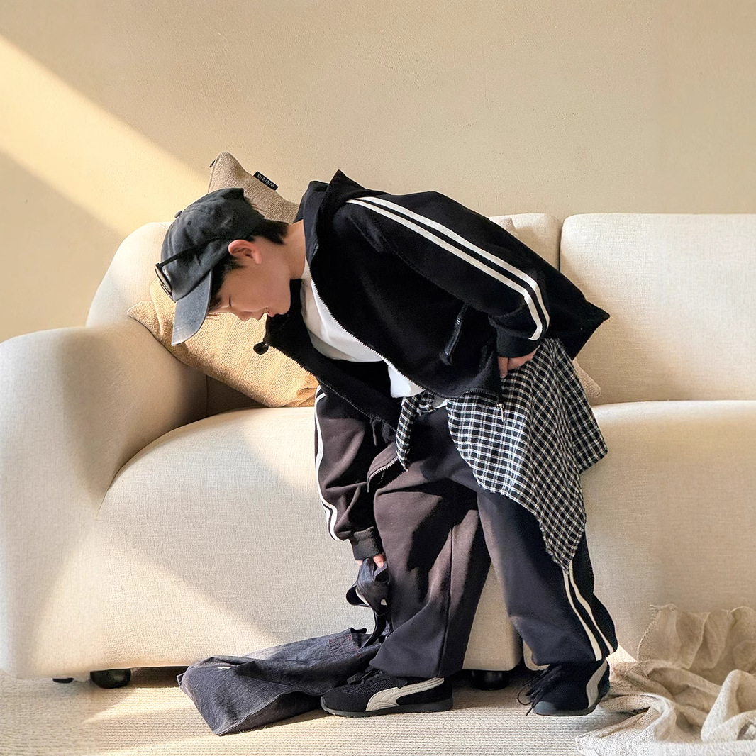 2025新品★子供服　セットアップ★90cm〜150cm 2色