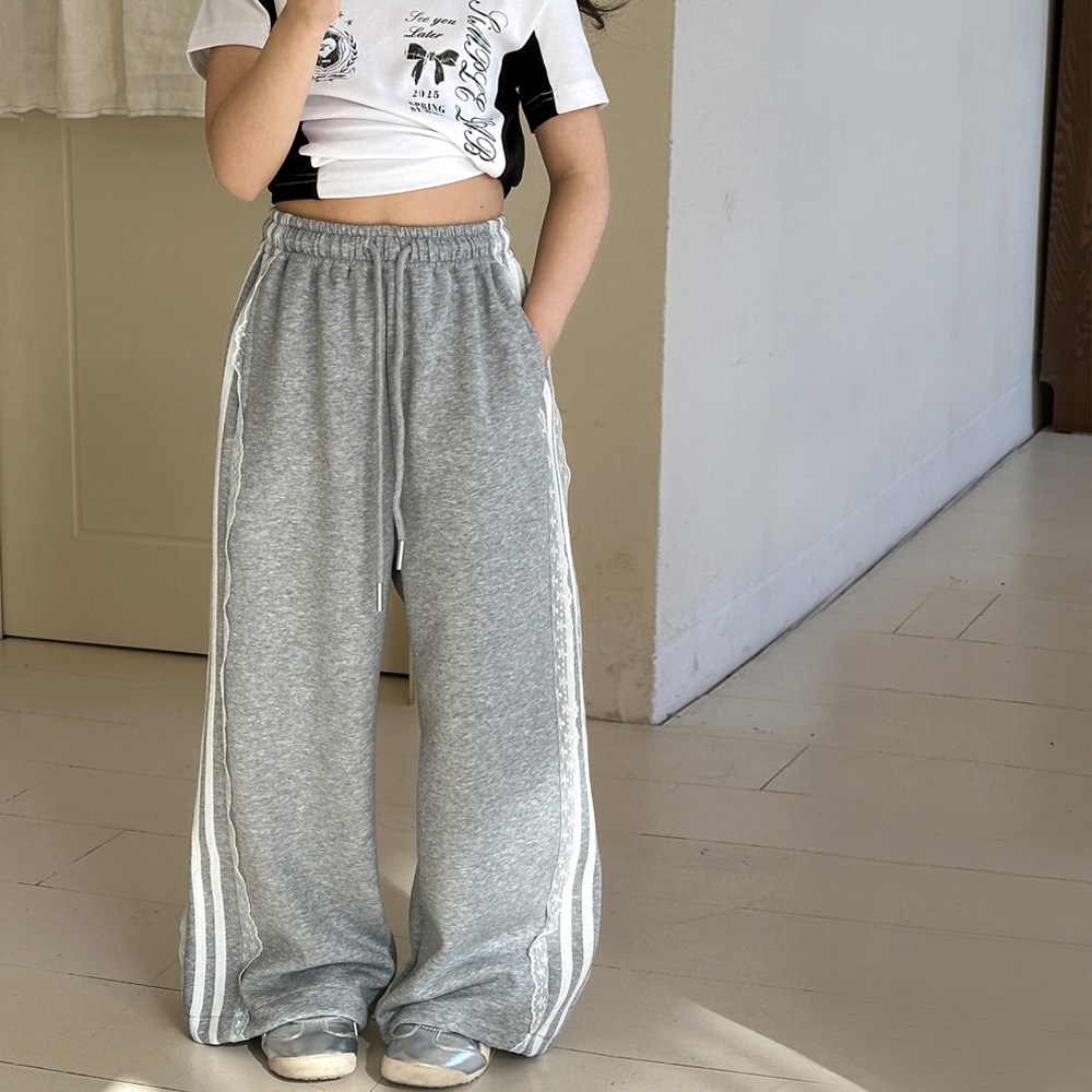 2025新品★子供服　ズボン★110cm〜160cm