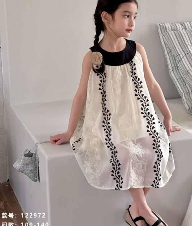 2025新品★子供服　ワンピース★100cm-140cm