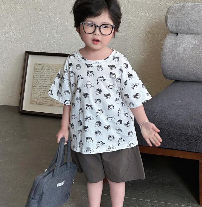 2025新作★子供服　トップス★90cm〜140cm 2色