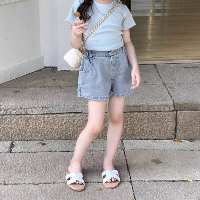 2025新入荷★子供服　ショートズボン★90cm〜140cm