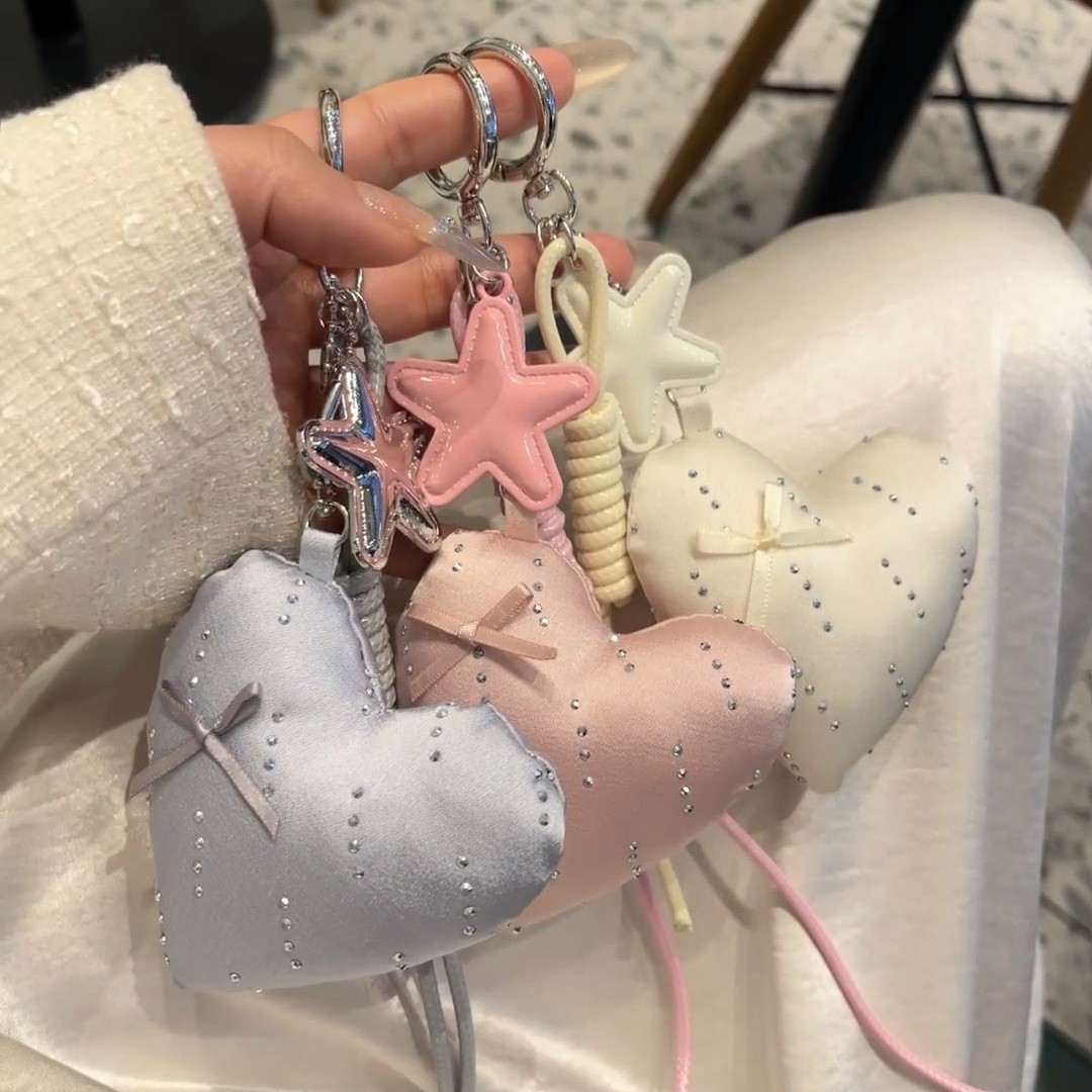 ★可愛いキーホルダー　装飾品★ぬいぐるみキーチェーン★3色