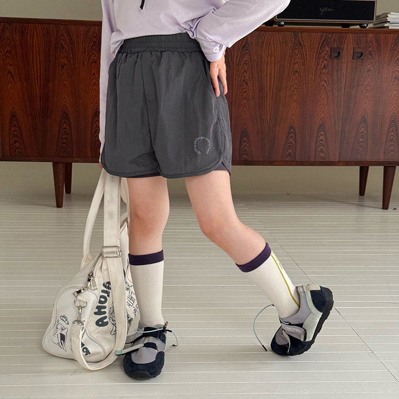2025新入荷A★子供服　ズボン★90cm〜170cm 4色