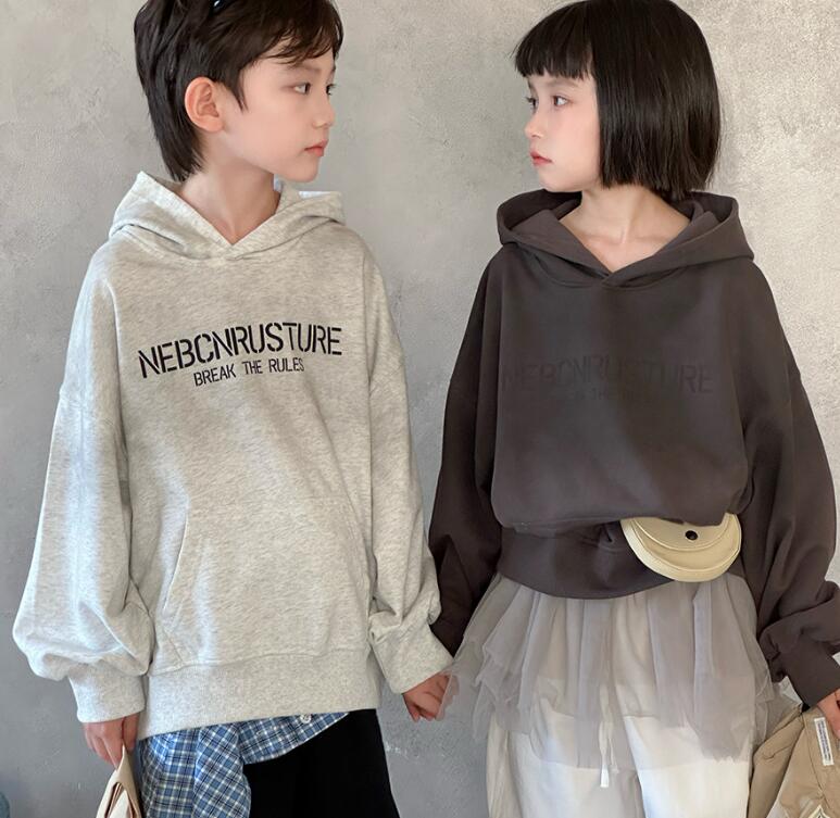 2025V★子供服　パーカー　トップス★90cm〜150cm 2色