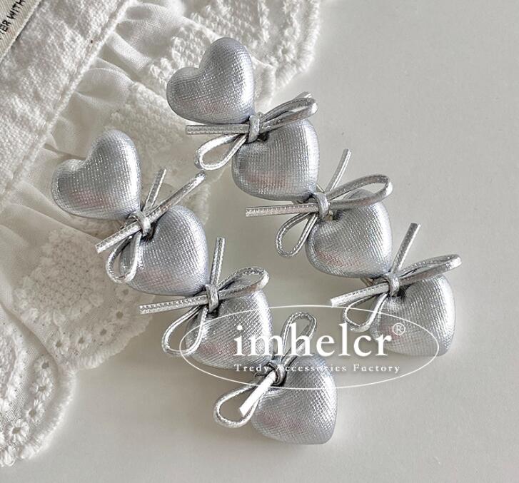 2025年新品★髪飾り　ヘアビン　アクセサリー★