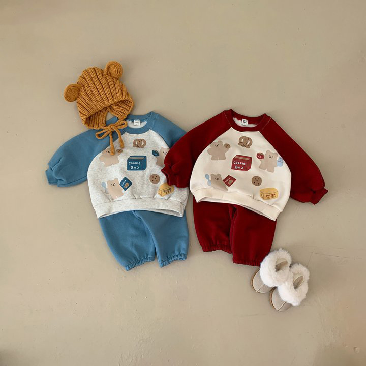 2025新品★子供服　セットアップ　裏起毛★80cm〜130cm 2色