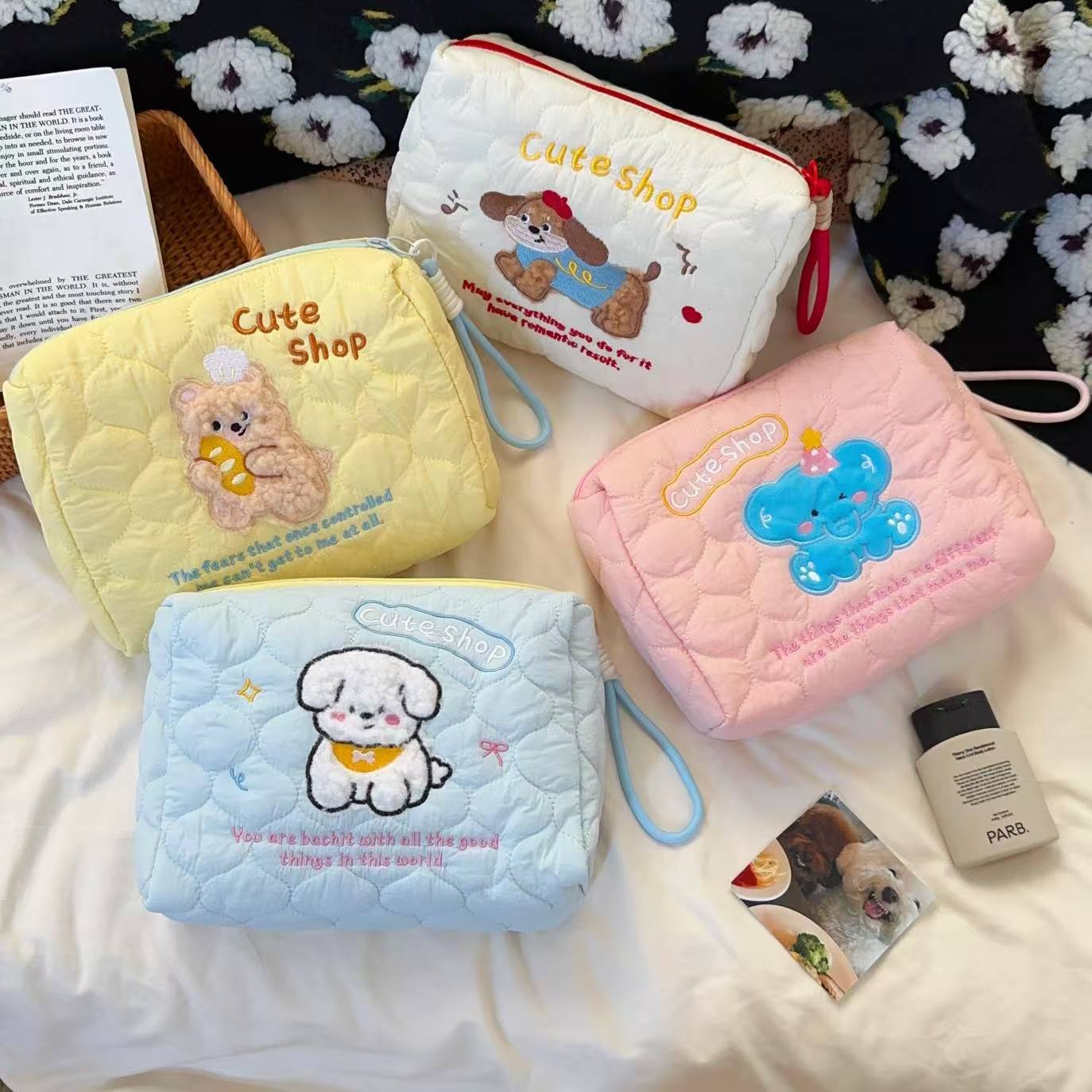 ★収納袋★可愛い財布　化粧袋　ポーチ★4種