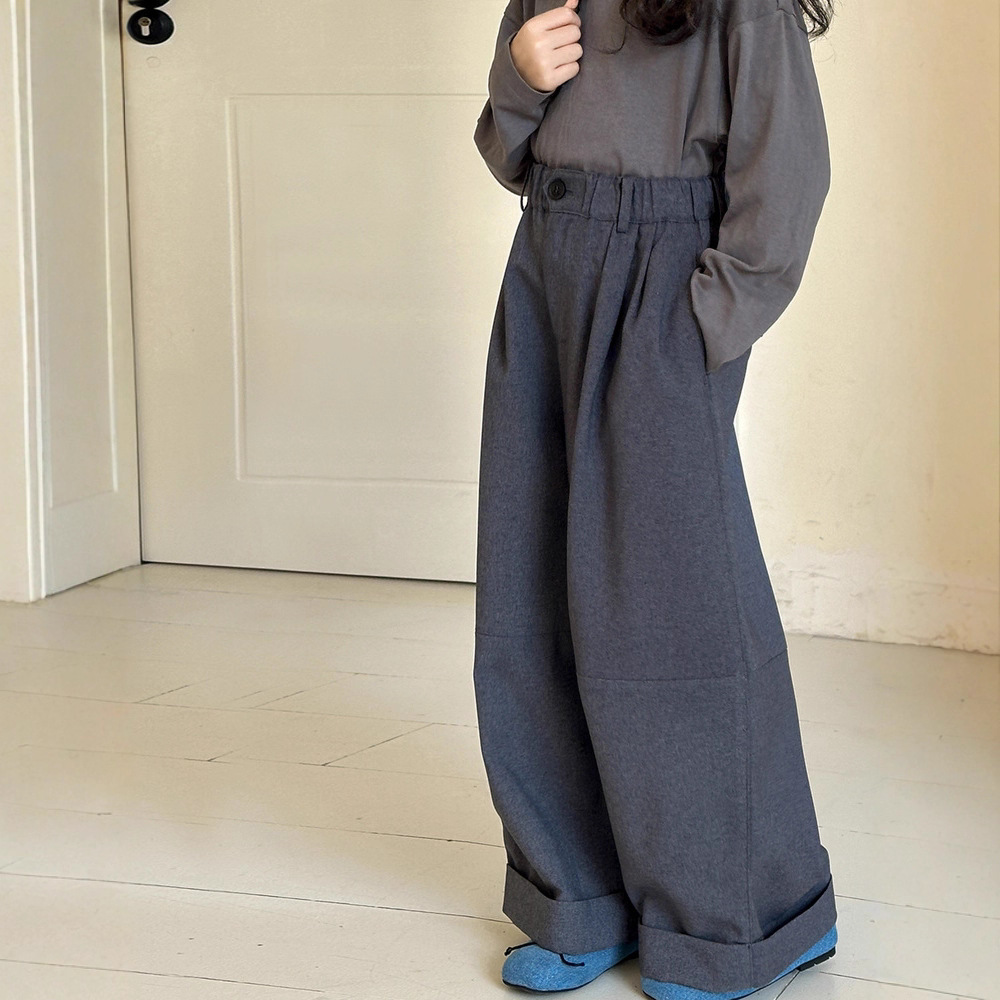 2025新入荷★子供服　ズボン★120cm〜170cm