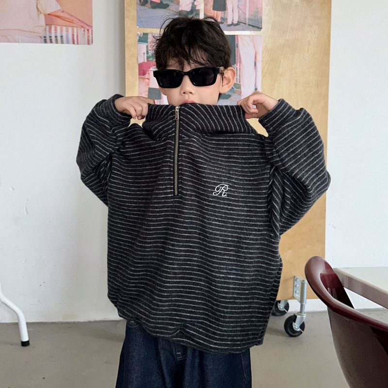 2025冬新品★子供服　パーカー　裏起毛★100cm〜170cm
