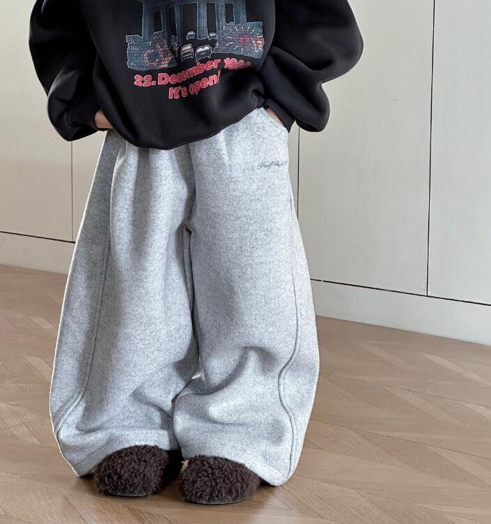 2025冬新品★子供服　ズボン★100cm〜160cm 2色