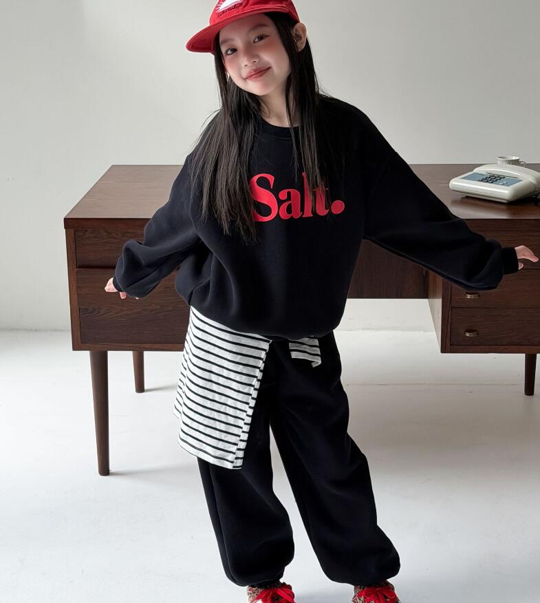 2025冬新品★子供服　セットアップ★100cm〜160cm 2色