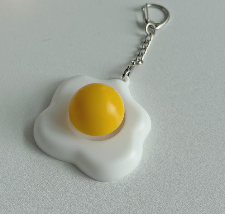 ★スクイーズトイ チャーム★もちもち押すストレス解消キーホルダー　装飾品★