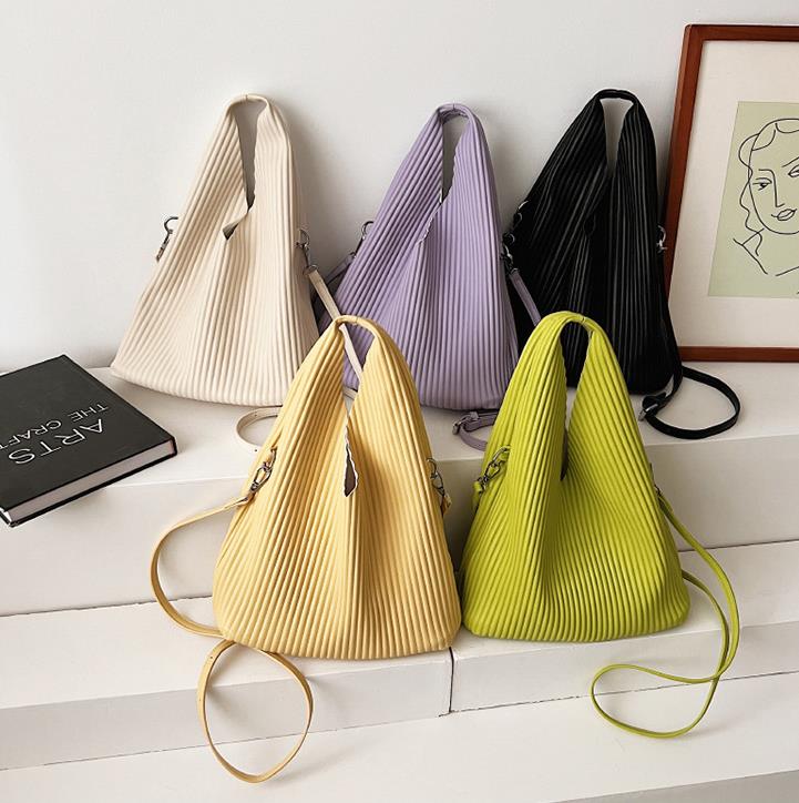 新入荷★レディースファッション　バック　斜め掛けバッグ★5色