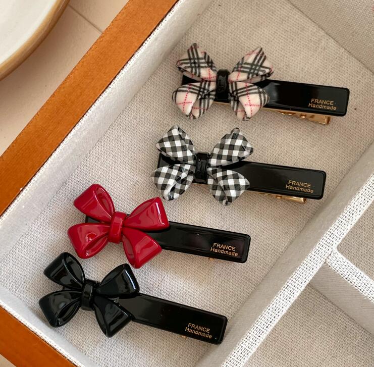 新型★韓国ファッション★髪飾り　ヘアビン★アクセサリー★4種