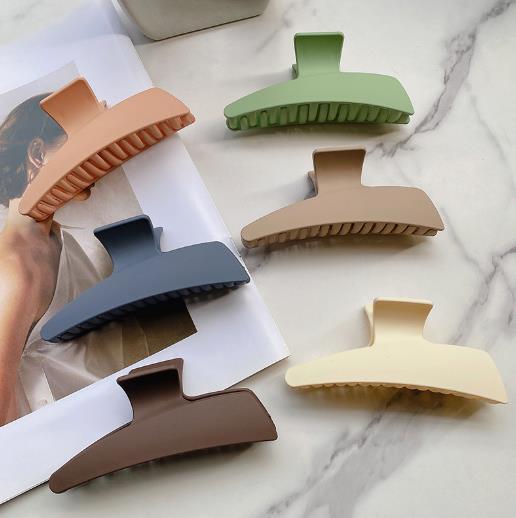 超人気の髪飾り!!★ヘアアクセサリー　ヘアクリップ★6色