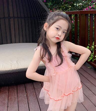 2023年新作★キッズ用アパレル　水着★帽子付き★90-140