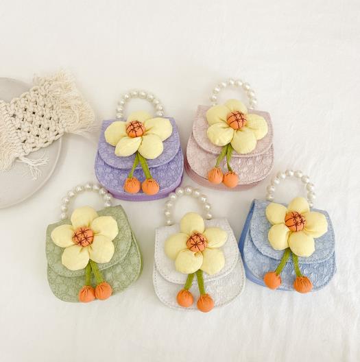 新入荷★キッズ用バッグ　斜め掛けバッグ　コイン入れバッグ★5色