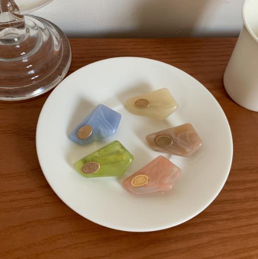 超人気の★ヘアアクセサリー　ヘアクリップ★