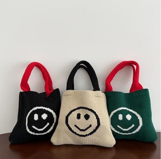 バッグ★子供用★キッズ★ニットバッグ★ハンドバッグ★韓国風★笑顔★可愛い★5色