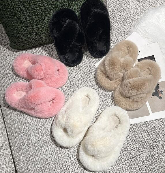 ★2023新作★子供用モコモコスリッパ★4色