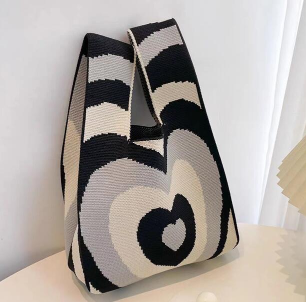 バッグ★レディース★トートバッグ★ハンドバッグ★ニットバッグ★大容量★3色