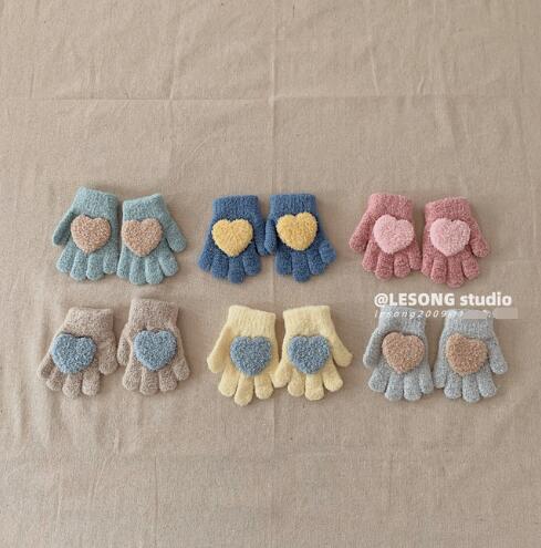 2023新品★大人気　キッズ用★子供　手袋★6色