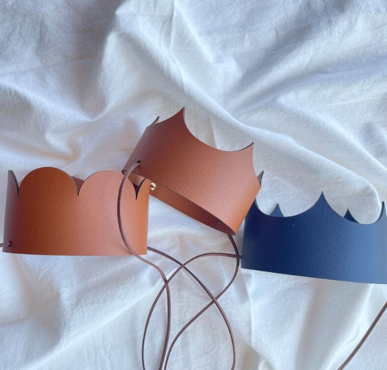 新登場★子供用　誕生日お祝い　王冠帽★撮影用★3色