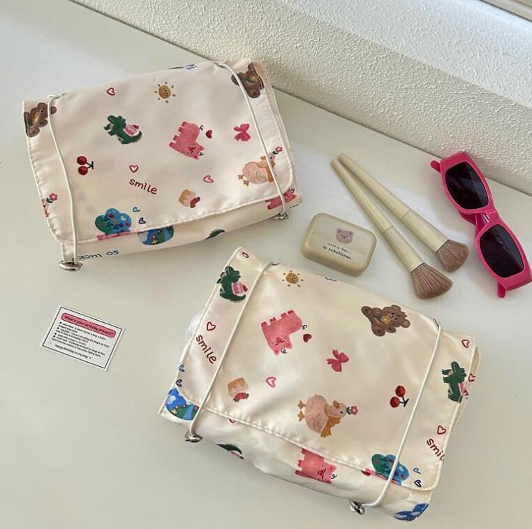 ★収納袋★ナイロン化粧袋　ハンドバッグ★