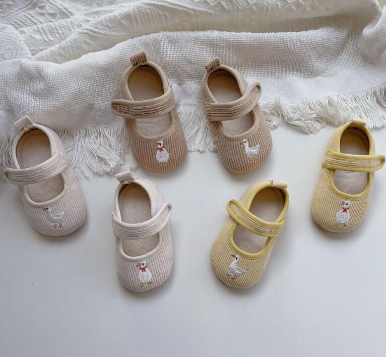 2024新品★ベビー靴 シューズ★靴★11.12.13cm ★3色