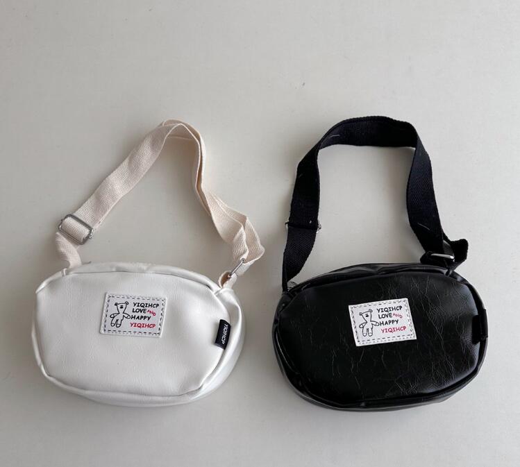 2024新型★ショルダー&ハンドバッグ★子供バッグ　2色