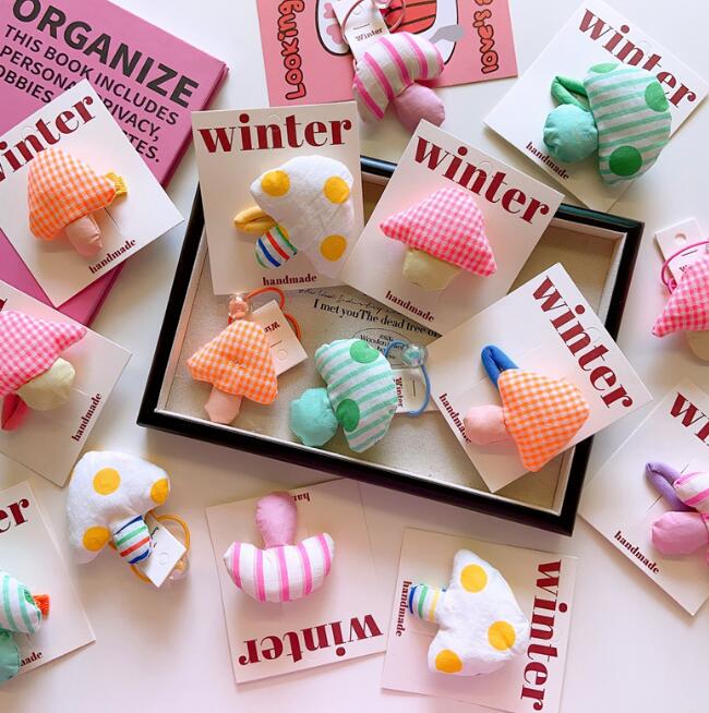 「2024」髪飾り★まとめ髪用★ヘアアクセサリー★子供用★ヘアピン/ヘアゴム★可愛い★2枚入り