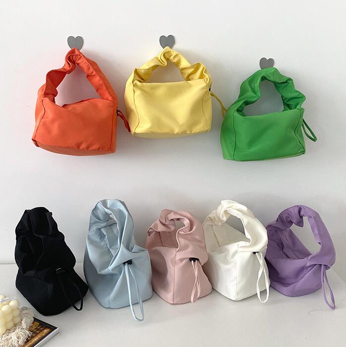 2024新型★ショルダーバッグ★ハンドバッグ　7色