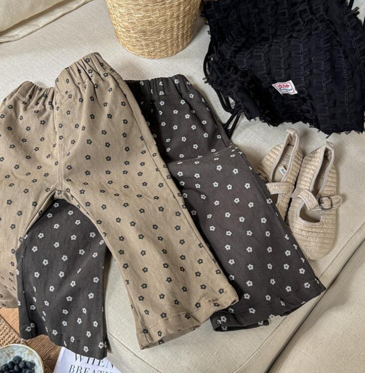 2024秋新入荷★子供服　ズボン★80cm〜130cm 2色