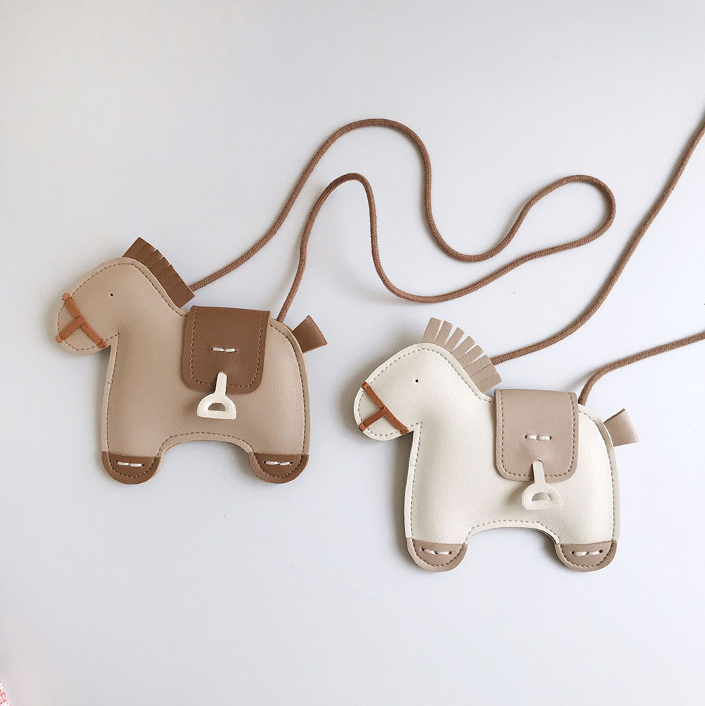 2024新型★子供用バッグ★ショルダーバッグ★2色