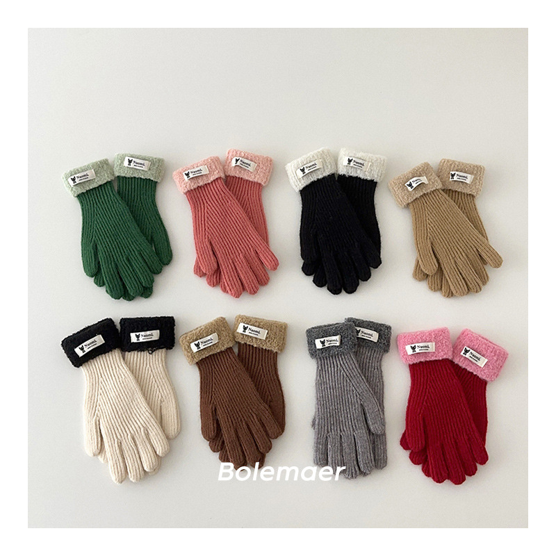 2024新品★大人気　キッズ用★子供　手袋★9色