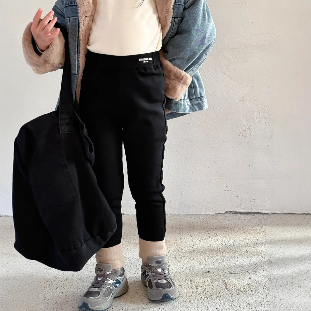 2024秋冬新品Y★子供服　ズボン  裏起毛 ★90cm〜150cm