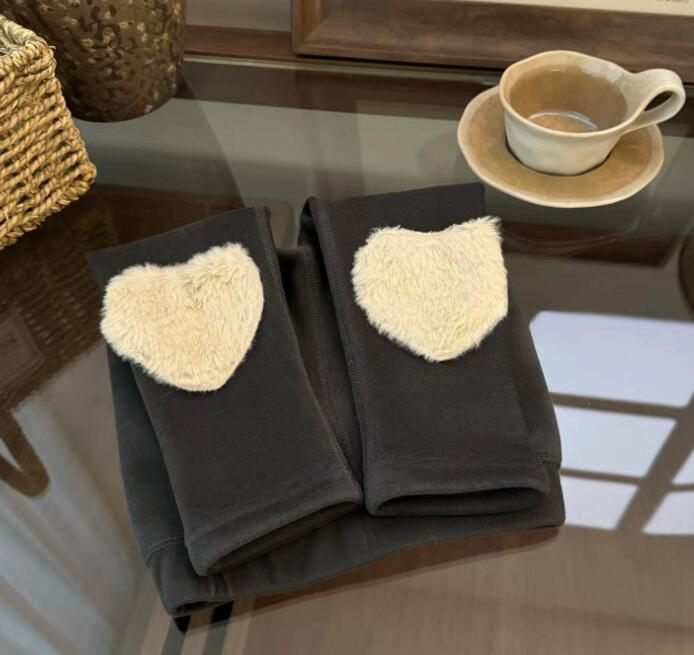 2024秋冬新入荷★子供服　ズボン　裏起毛　レギンス★90cm〜140cm