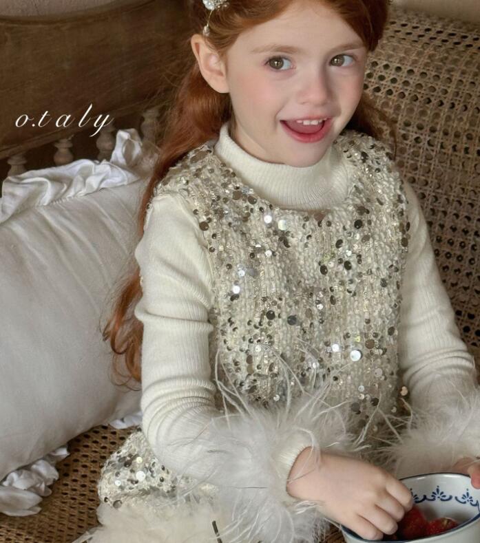 2024冬新品otaly★子供服　トップス★90cm〜130cm 2色