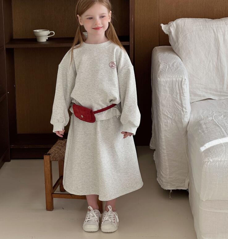 2025新品★子供服　トップス+スカート　セットアップ★90cm〜140cm