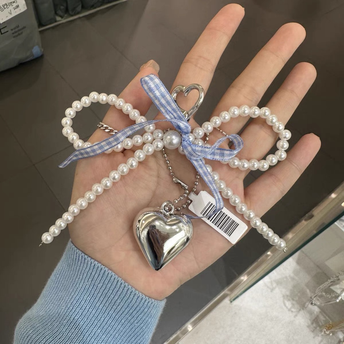 ★可愛いキーホルダー　装飾品★キーチェーン★2色