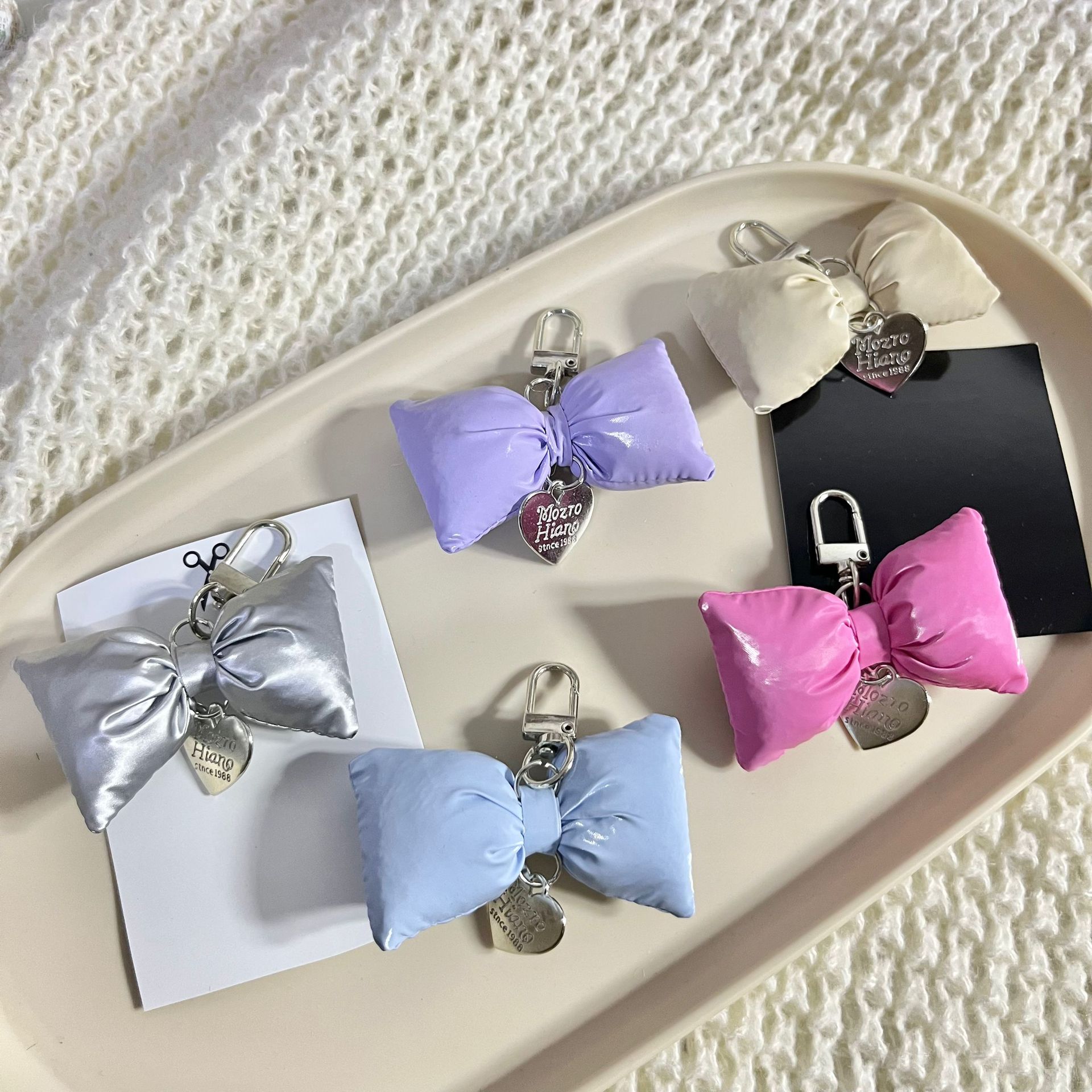 ★可愛いキーホルダー　装飾品★キーチェーン★6色